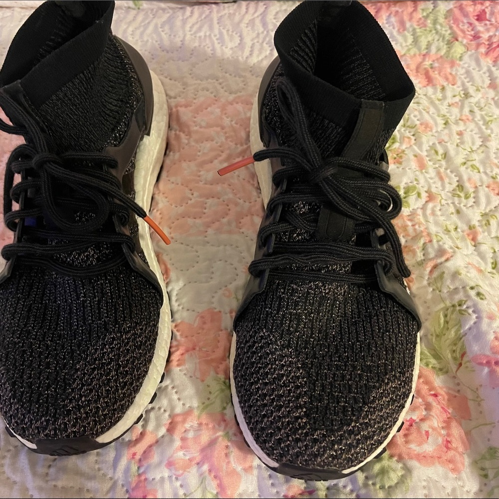 Adidas Ultra Boost Endless Energy